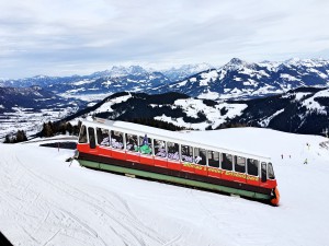 Alte Hartkaiserbahn in Ellamau. Ich find die hatte auch was! 